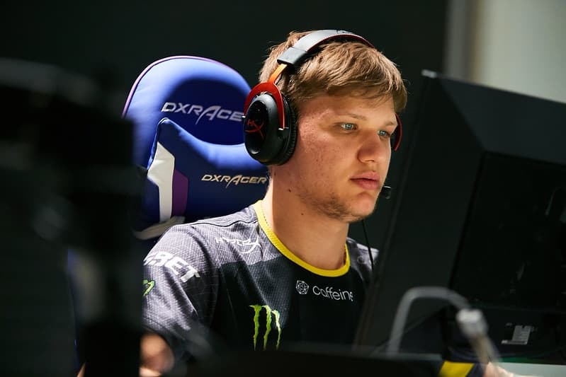 s1mple competing with Na'Vi at StarLadder CSGO event.