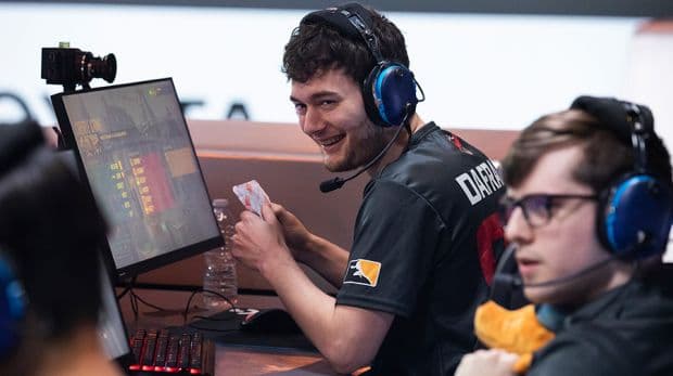 An image of Dafran competing in the Overwatch League for the Atlanta Reign.