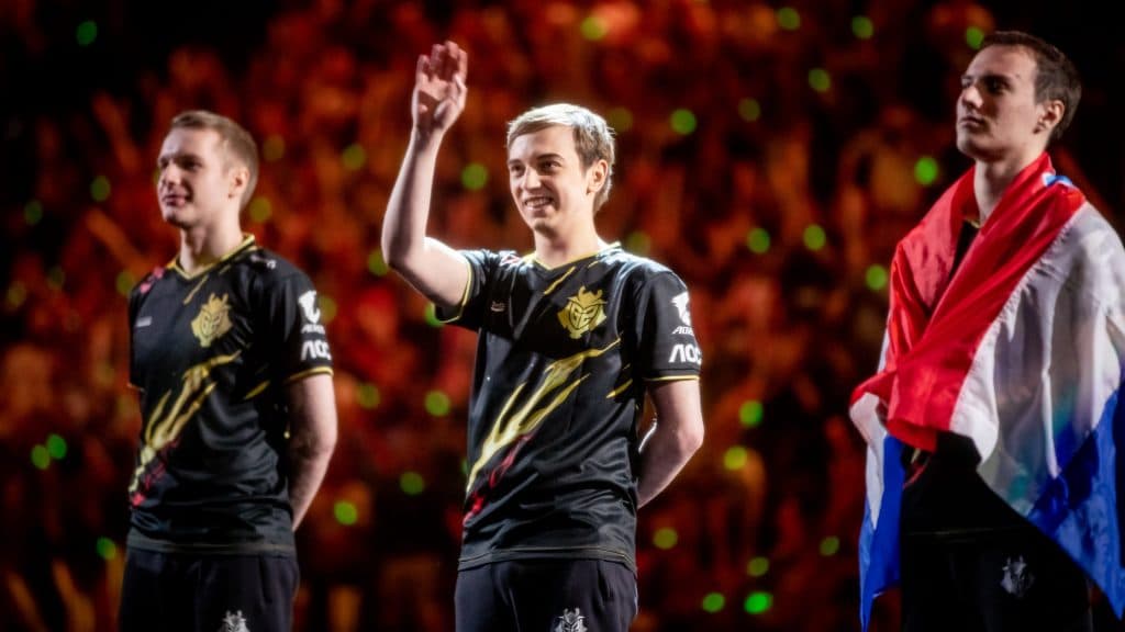 Caps and Perkz standing on the Worlds final stage