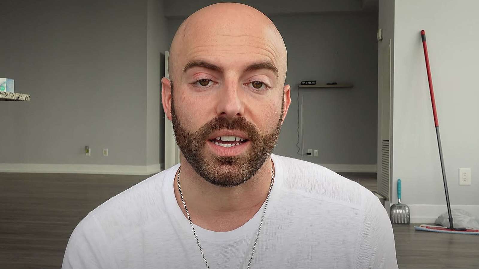 YouTuber Matthew Santoro soberly tells his fans that all of his belongings were stolen out of a moving trailer.