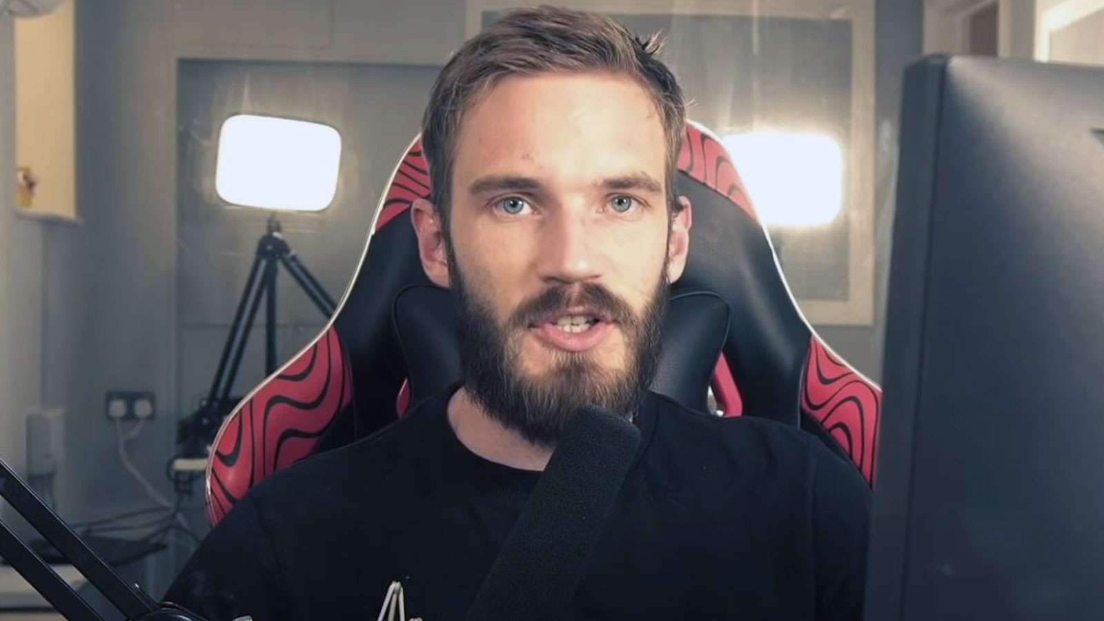 pewdiepie sitting in front of pc