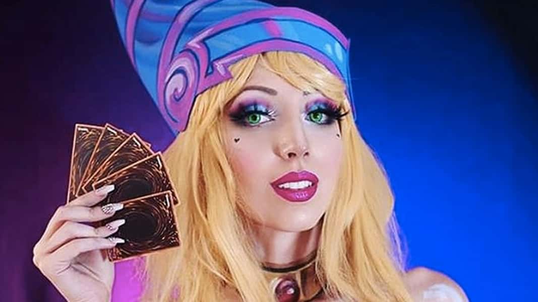 body painter intraventus with a yu-gi-oh cosplay