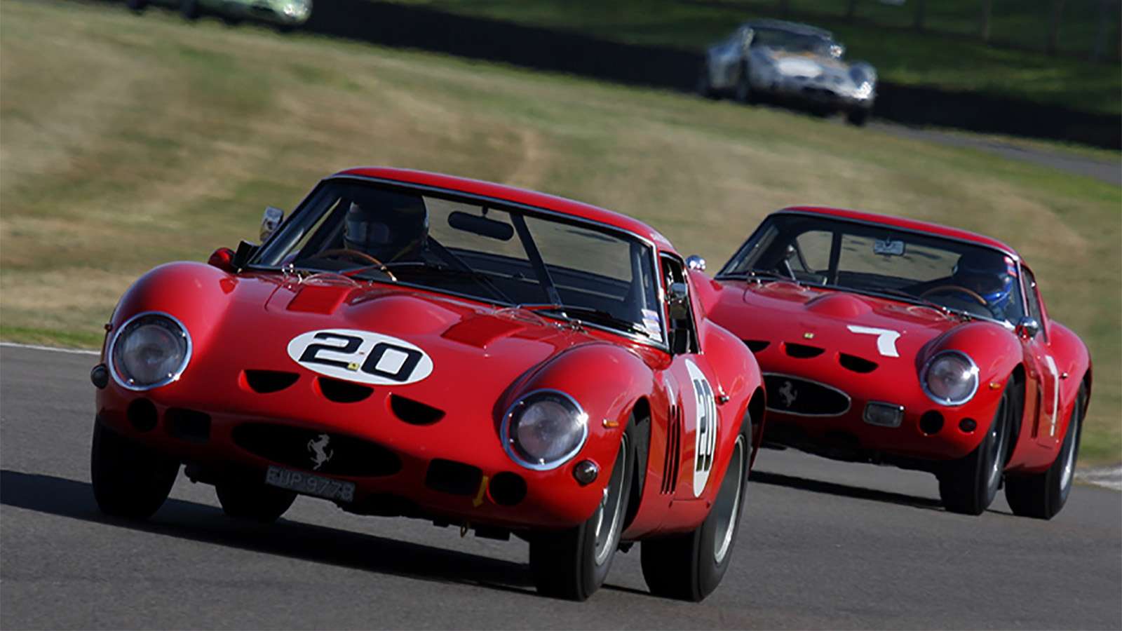 250 GTOs racing