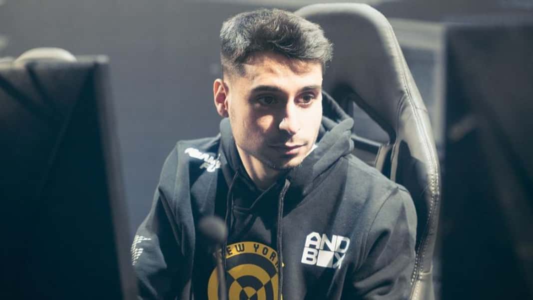 Zoomaa playing for the NYSL