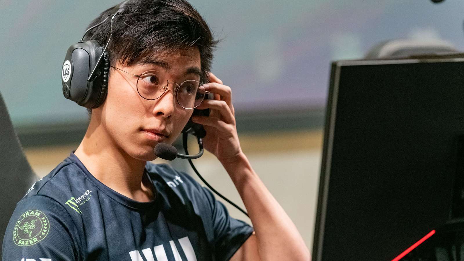 Deftly plays for Evil Geniuses League of Legends in LCS Lock In.