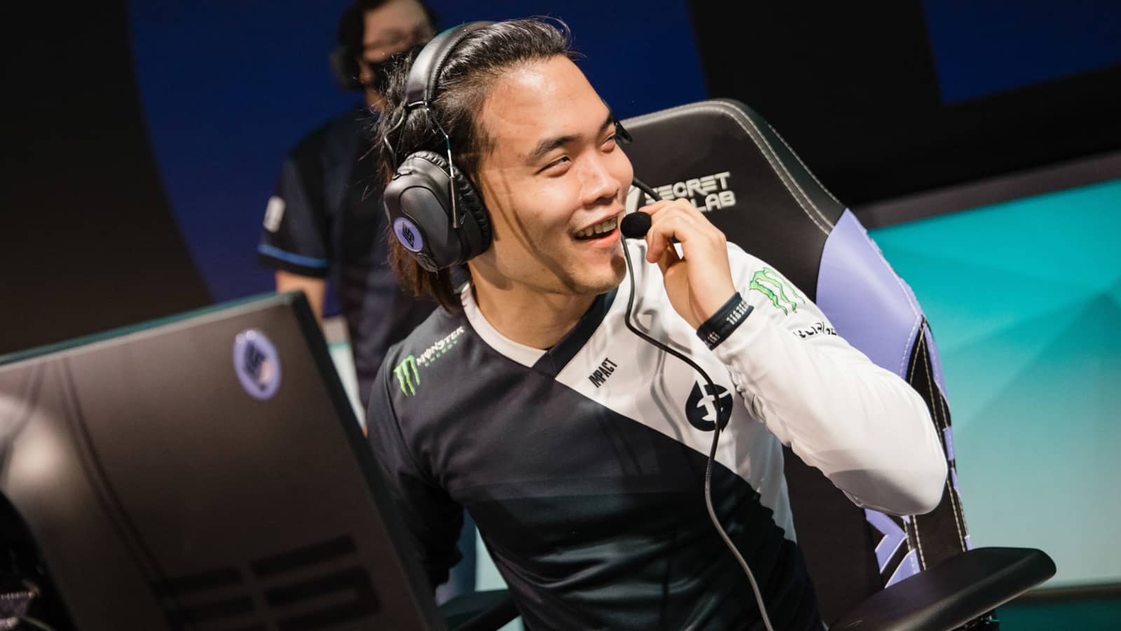 Impact smiles to his Evil Geniuses teammates on the LCS 2021 Summer stage.