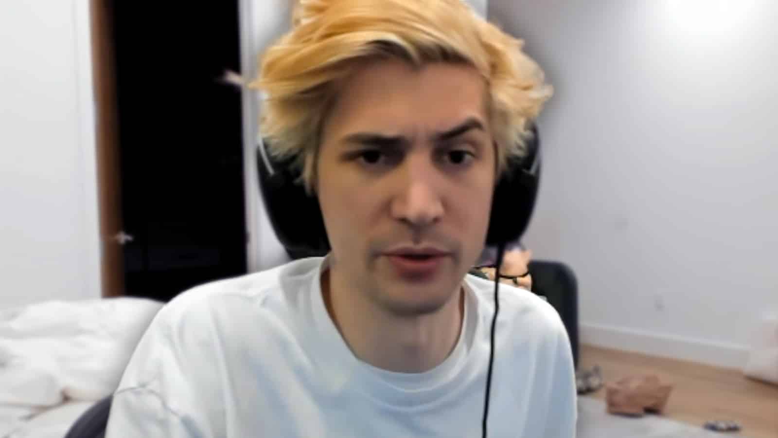 xQc confused on Twitch stream.