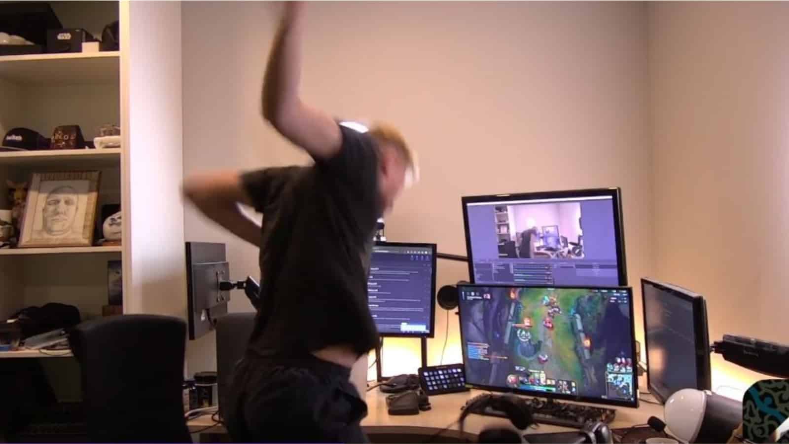 Twitch streamer loses it and smashes keyboard after viewer roasts him over LoL gameplay