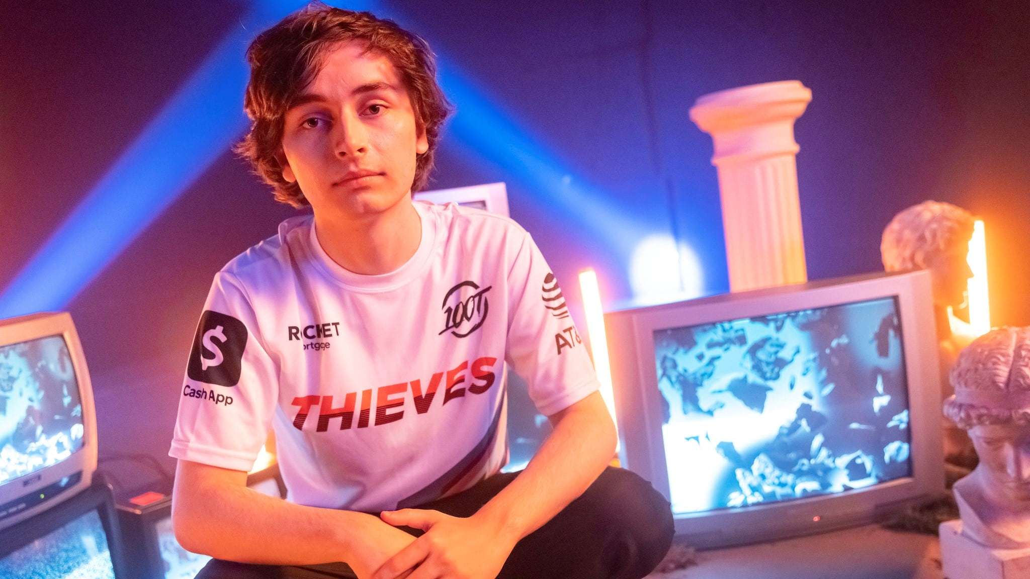 100 Thieves Asuna posed for the camera at Valorant Masters Berlin