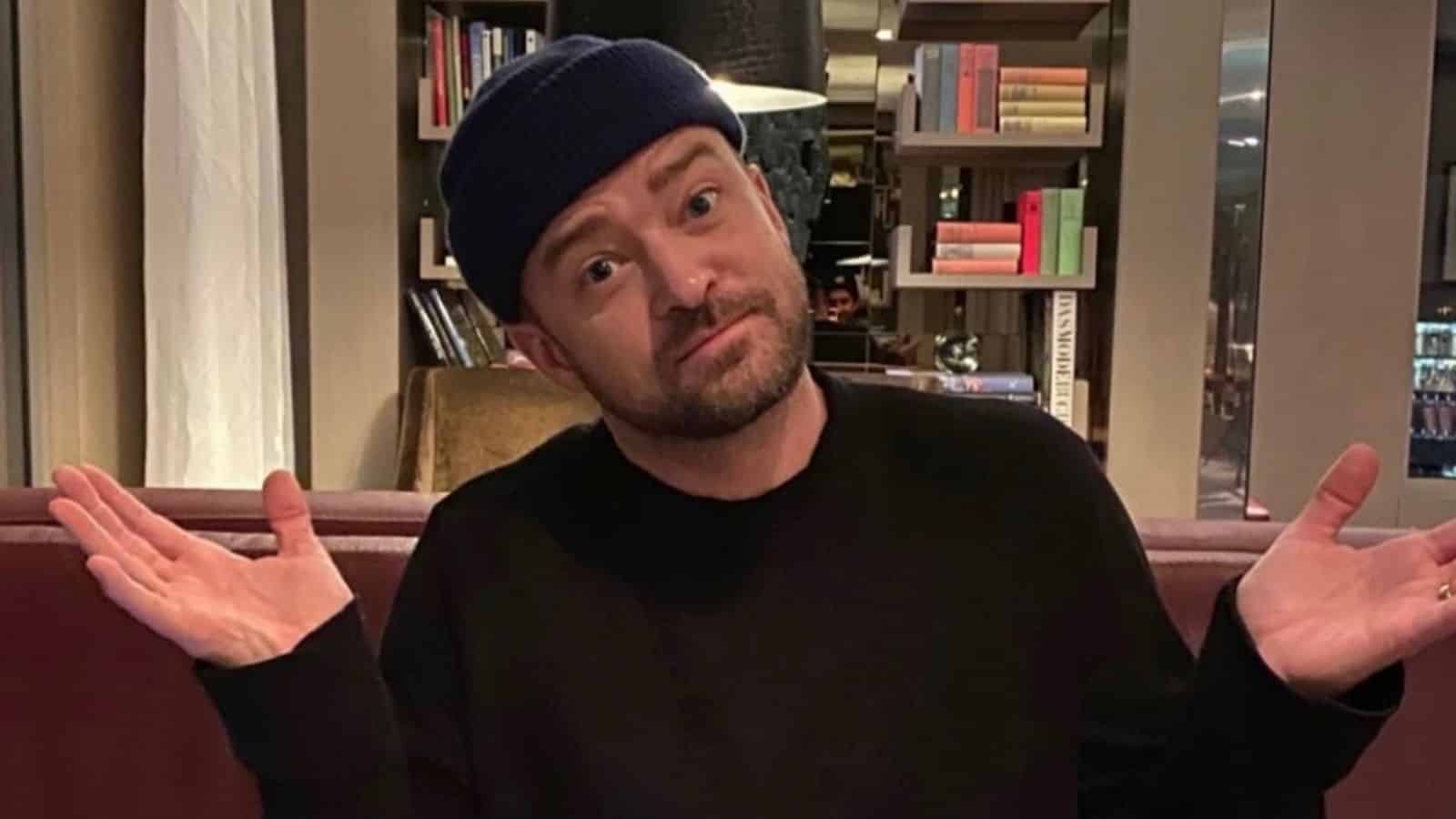 Justin Timberlake posing for a photo