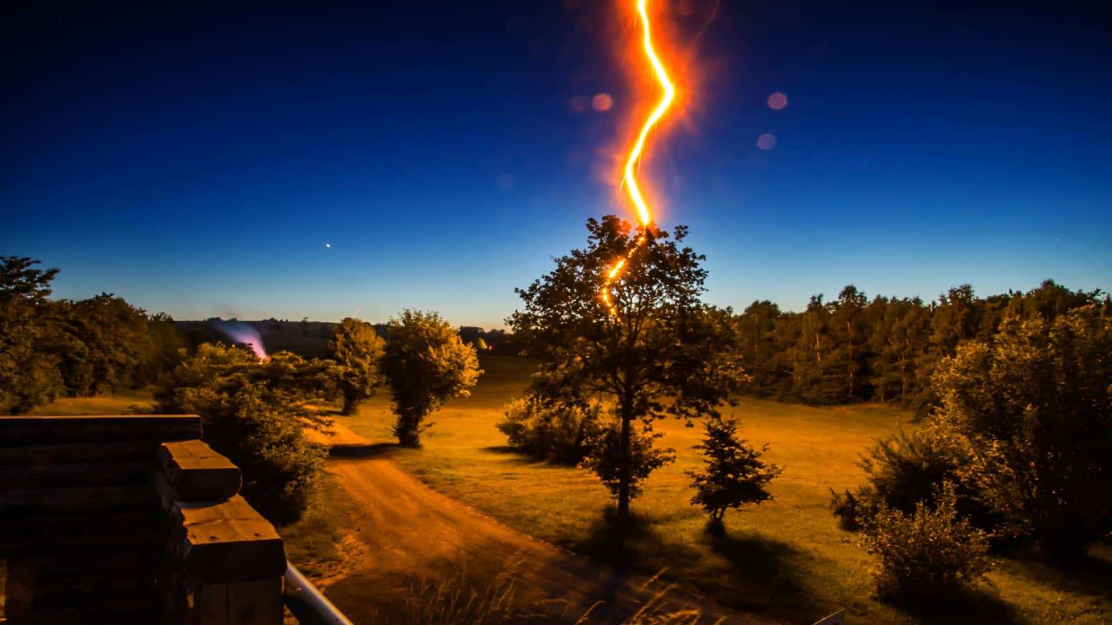 Lightning hits a house in the wild