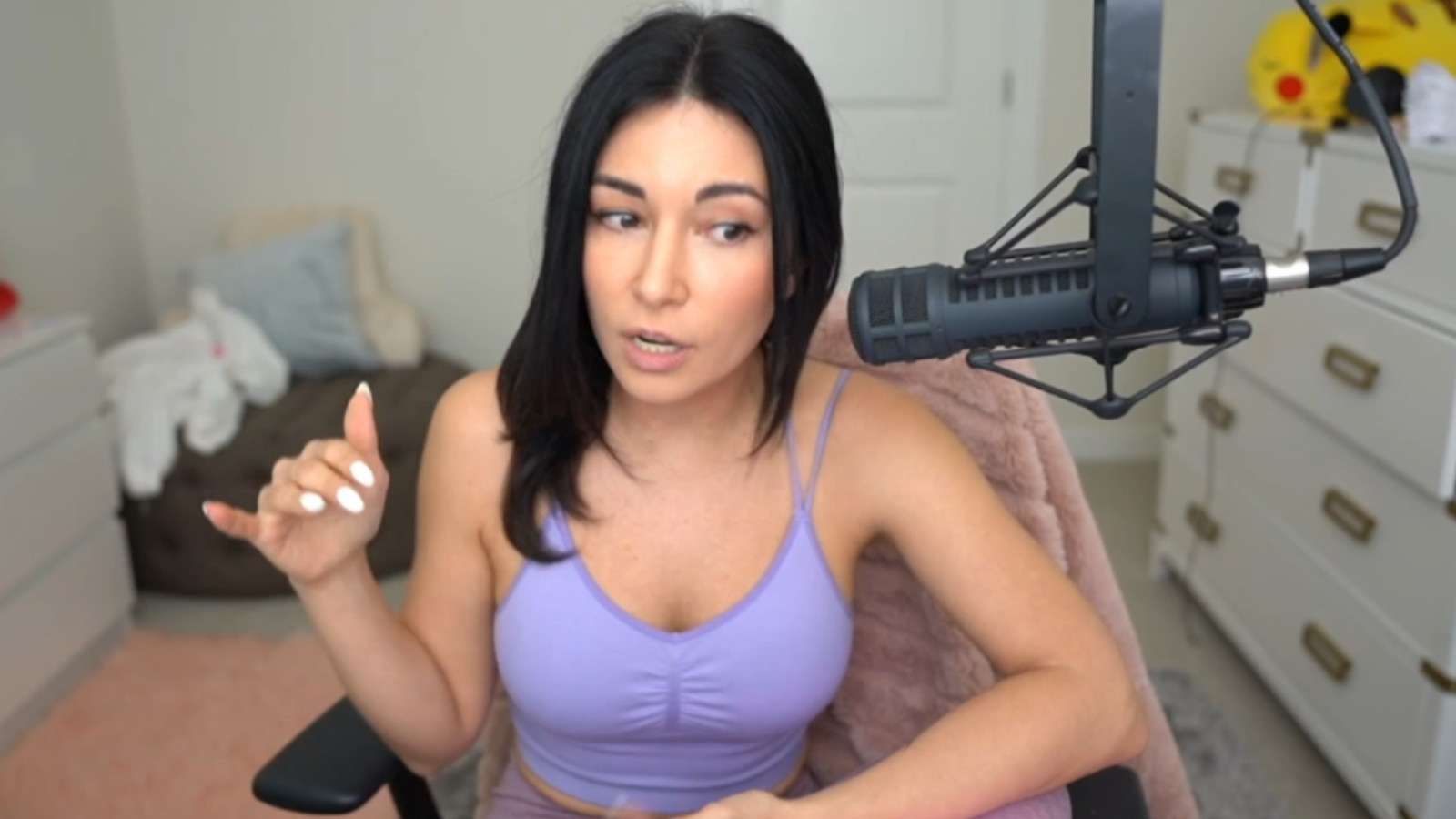 alinity talks about twitch stalkers