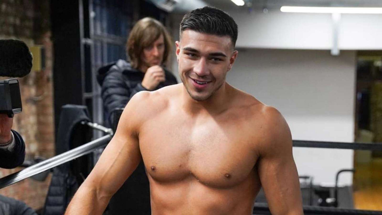 Tommy Fury in a boxing ring ahead of canceled Paul Bamba bout.