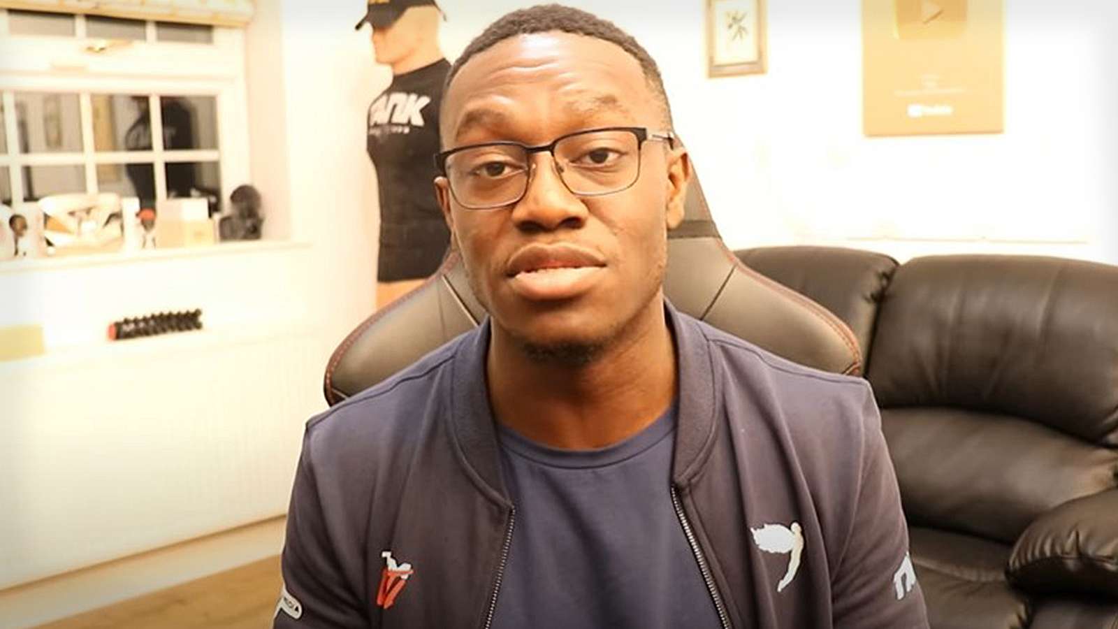 Deji claims Mayweather made drastic change to fight last minute copy 2