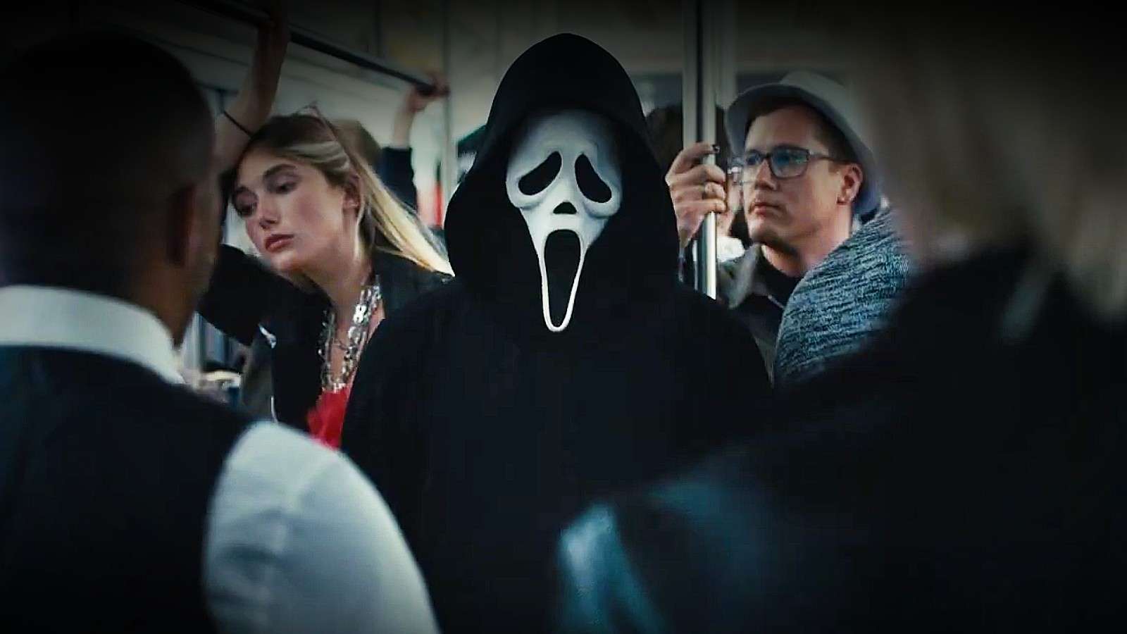 A still of Ghostface in Scream 6