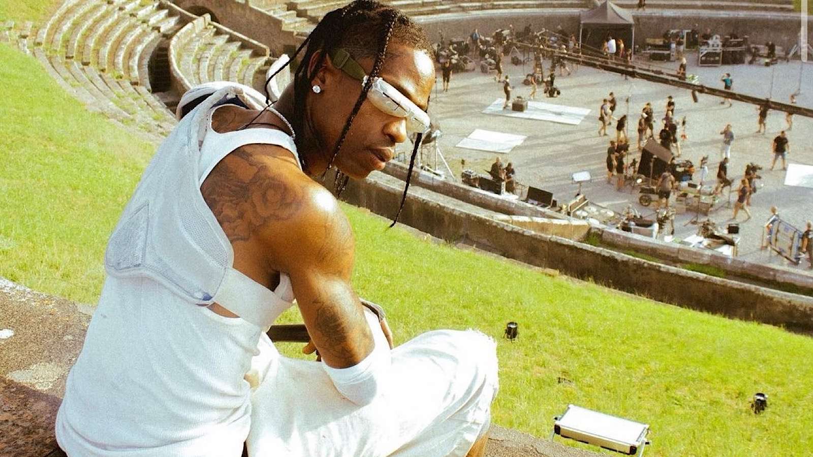 Travis Scott concert goers were at risk of injury during his Utopia tour debut.