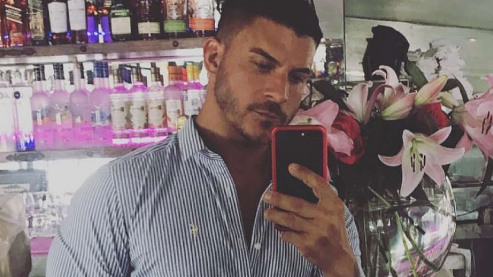 jax taylor delayed a flight over two hours after throwing a fit