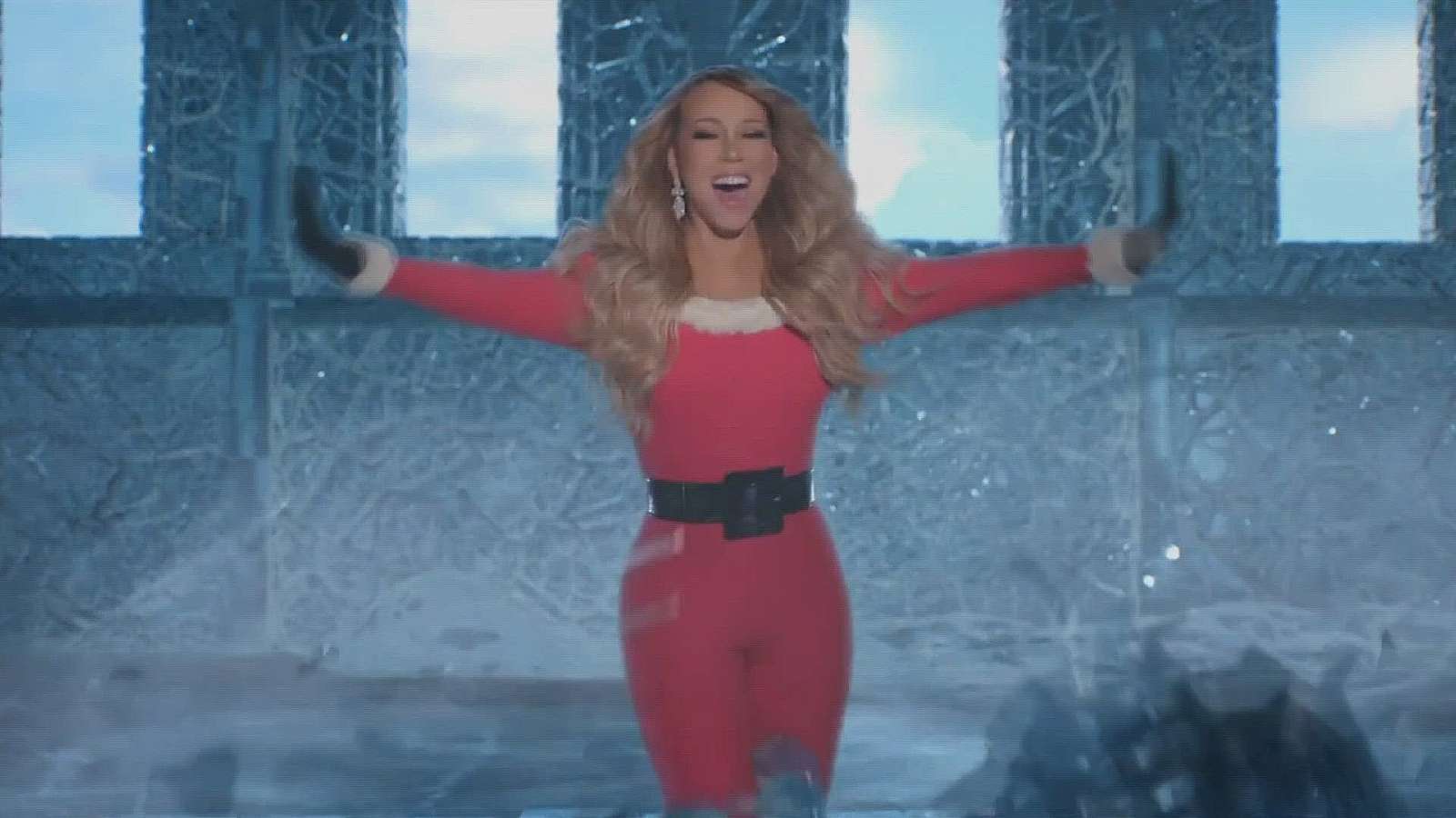Mariah Carey singing with arms outstretched in viral TikTok video