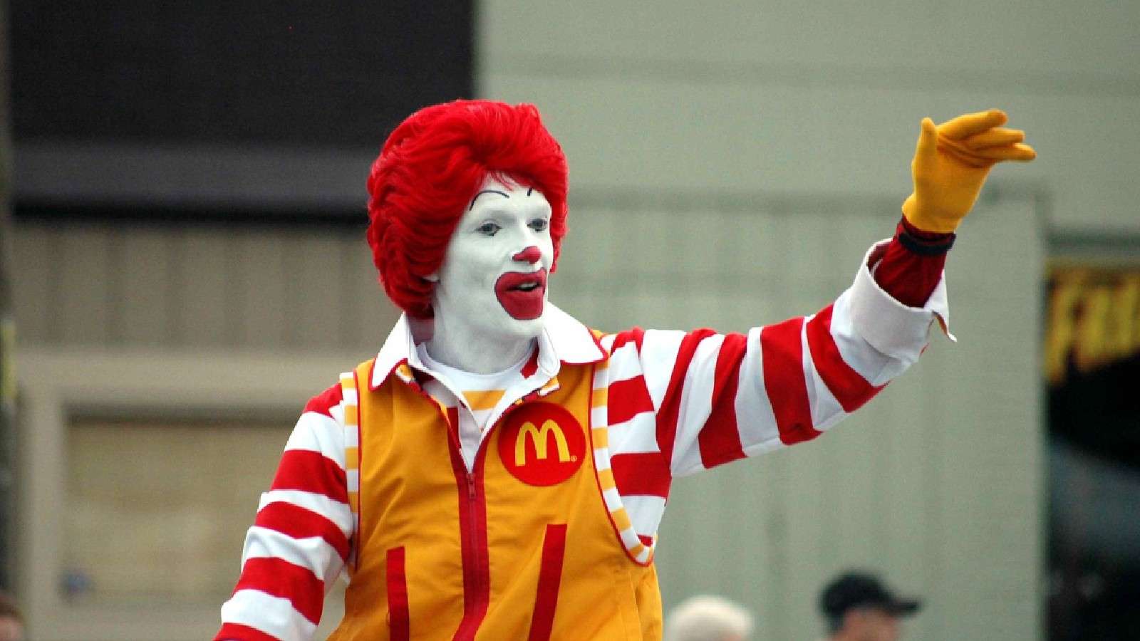 Image of McDonald's mascot, Ronald Mcdonald.