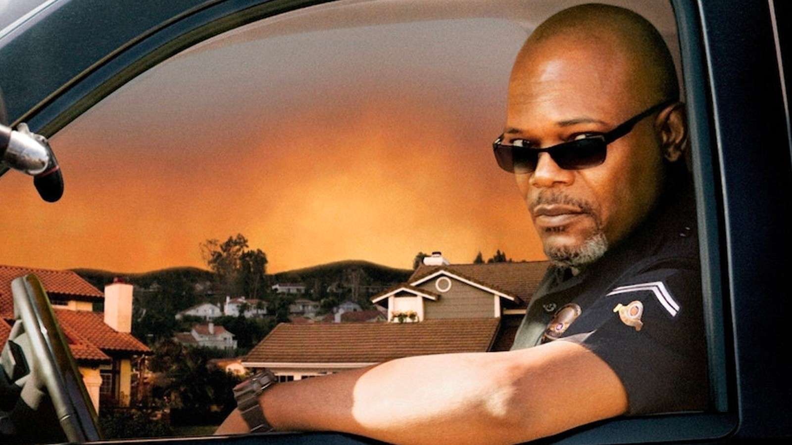 Samuel L. Jackson on the poster for Lakeview Terrace