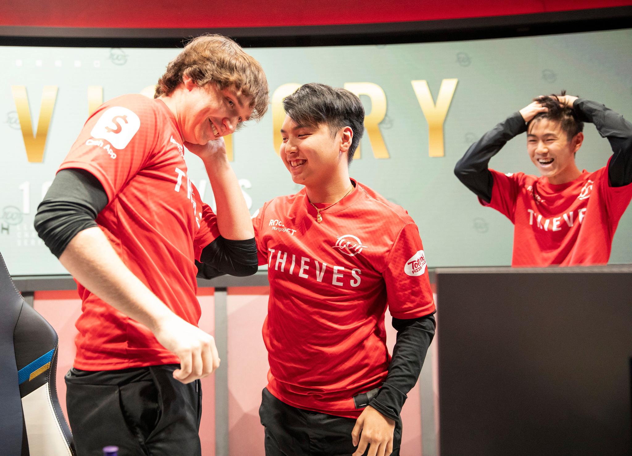 Meteos and Ryoma celebrate at the LCS studio