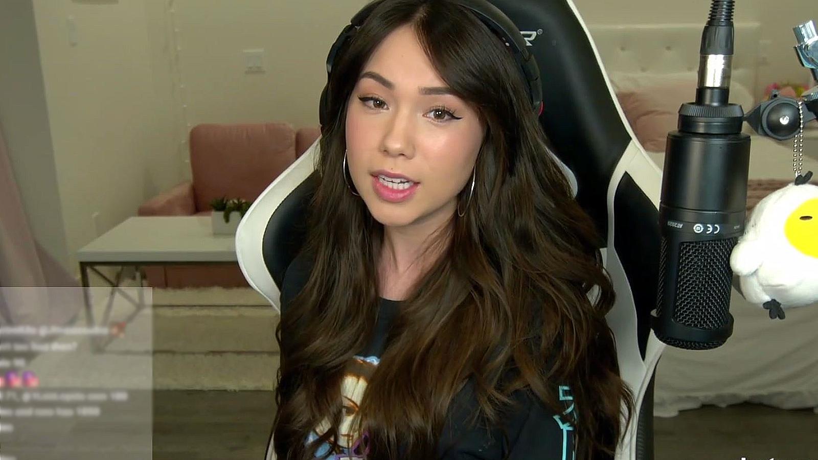 Streamer asks fans to stop DMing her after Valentine's Day comments -  Dexerto