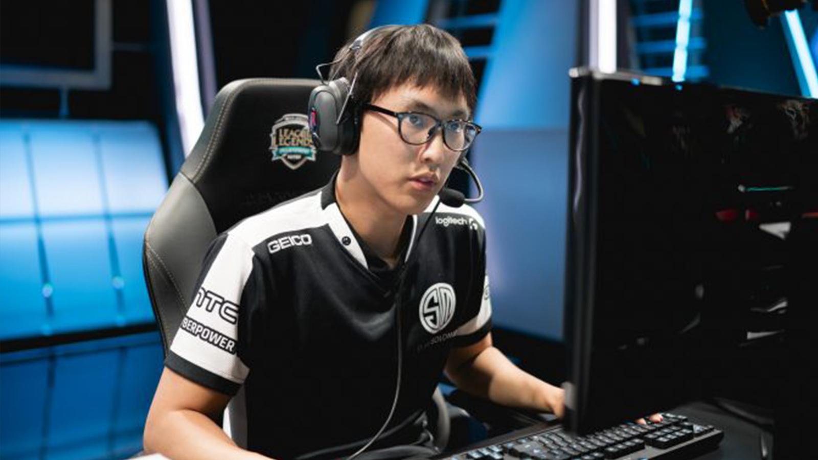 Doublelift playing for TSM