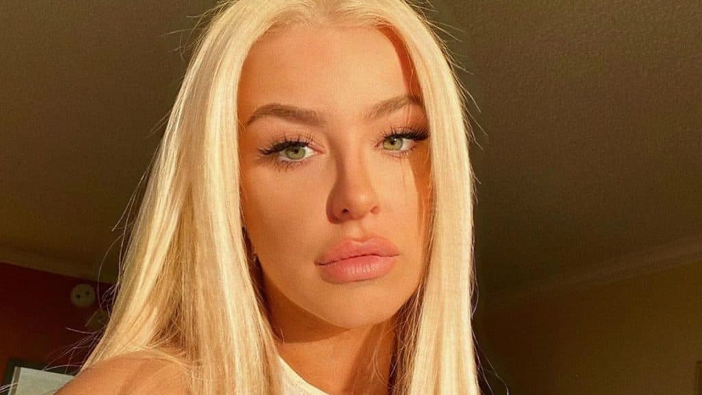 Fans convinced Alix Earle snubbed taking pic with Tana Mongeau over ...