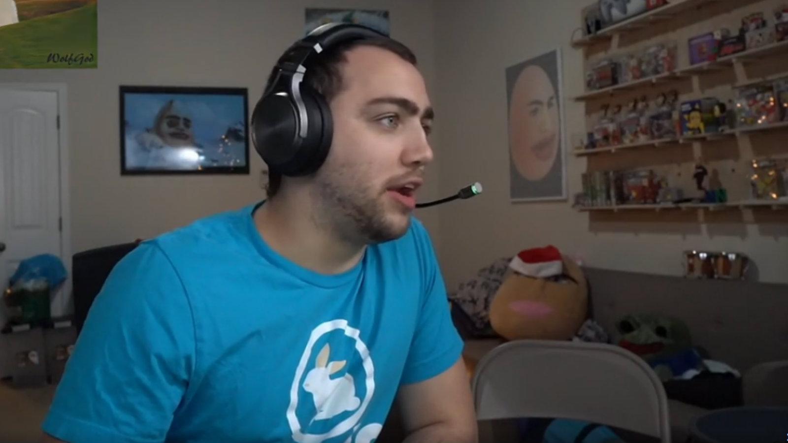 Mizkif yells at Twitch staff for DMCA issues