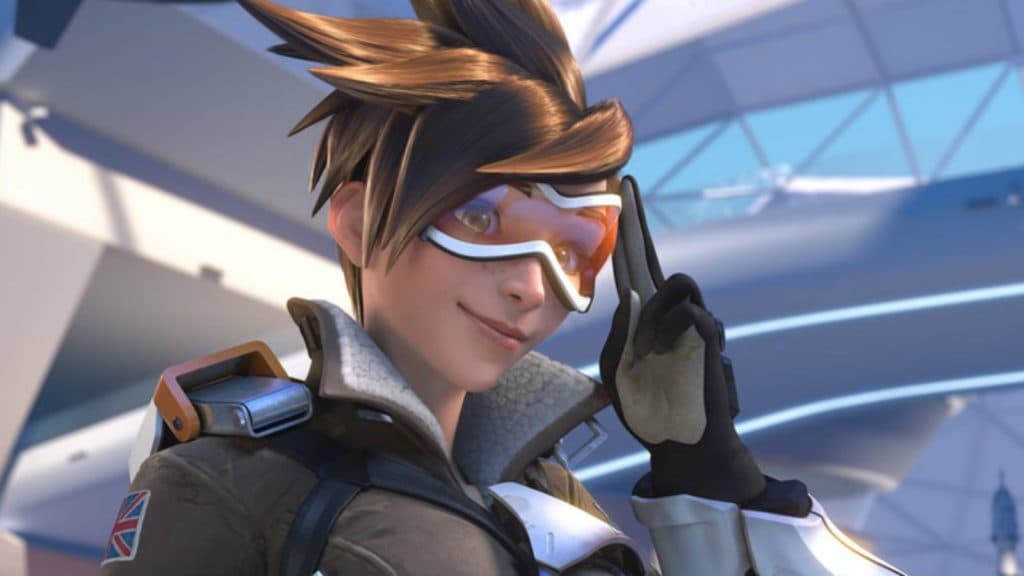 Tracer salutes