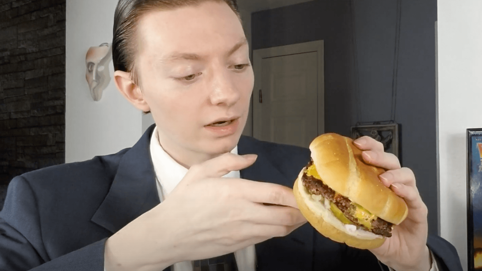 ReviewBrah reviews MrBeast burger