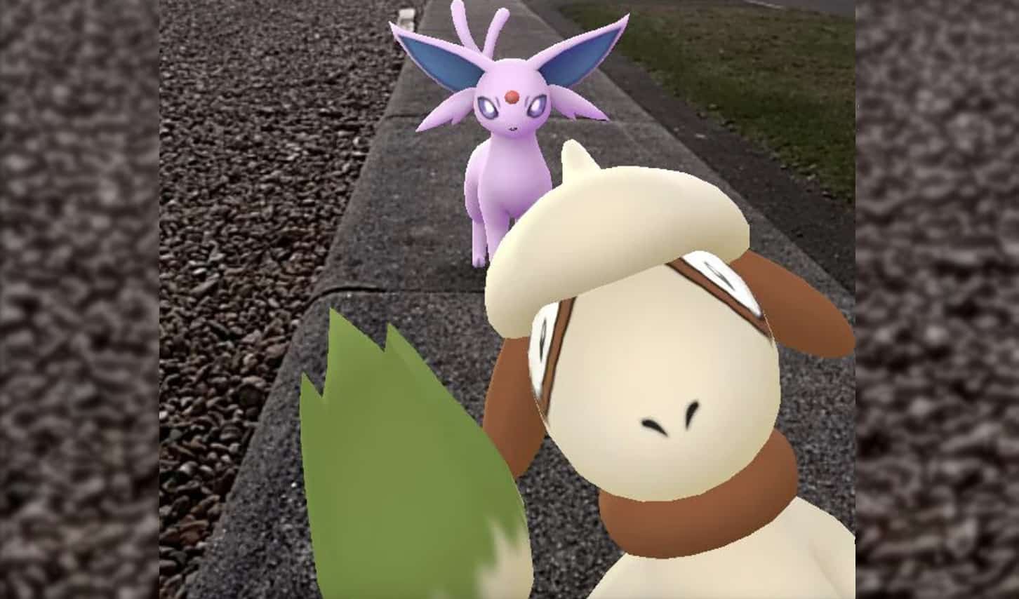 Screenshot of Smeargle in Pokemon Go Snapshots