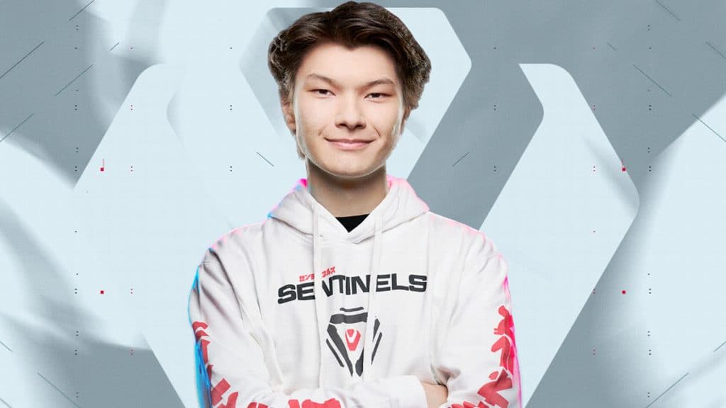 Sinatraa playing for Sentinels Valorant