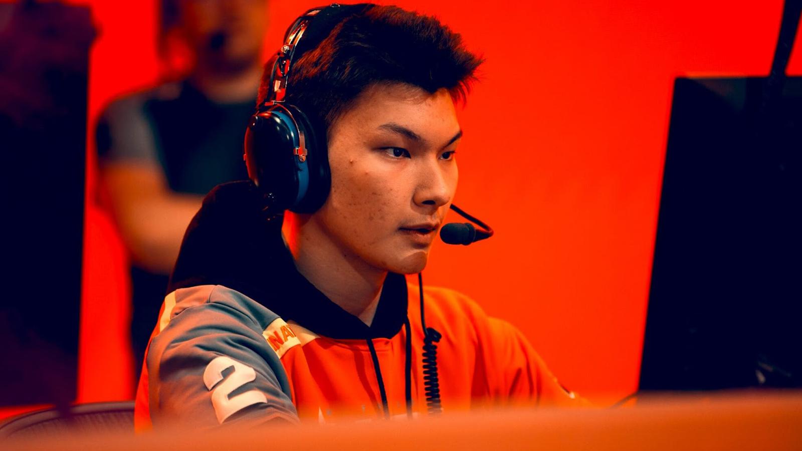 Valorant pro Sinatraa accused of sexual abuse by ex-girlfriend.
