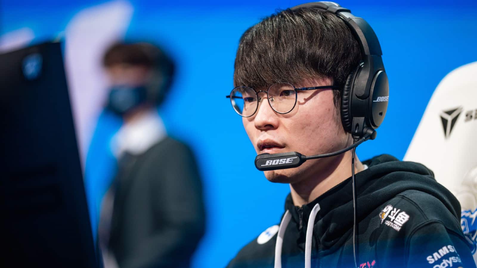Faker competing at Worlds 2021