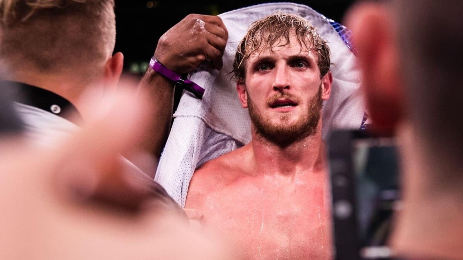 Logan Paul unveils at boxing fight.