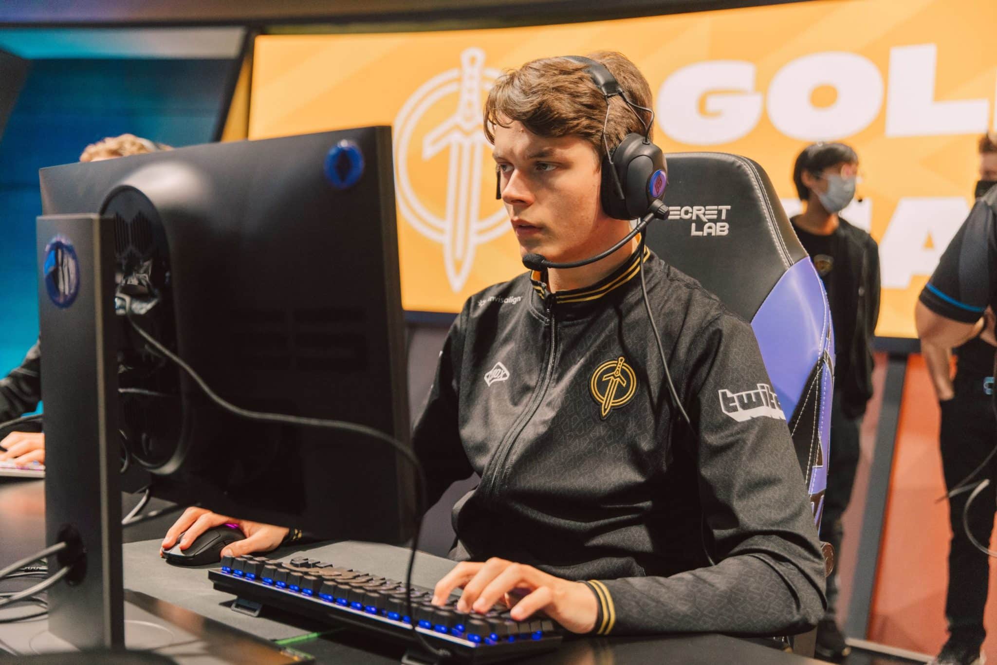 Pridestalkr playing League of Legends for Golden Guardians in LCS 2022