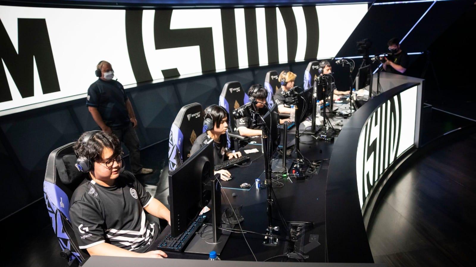 TSM playing on the LCS stage