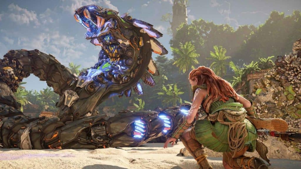 Aloy fighting Slitherfang on Horizon Forbidden West