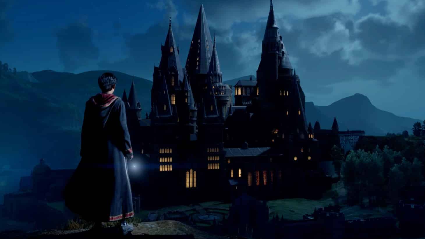 Hogwarts Legacy player overlooking Hogwarts school