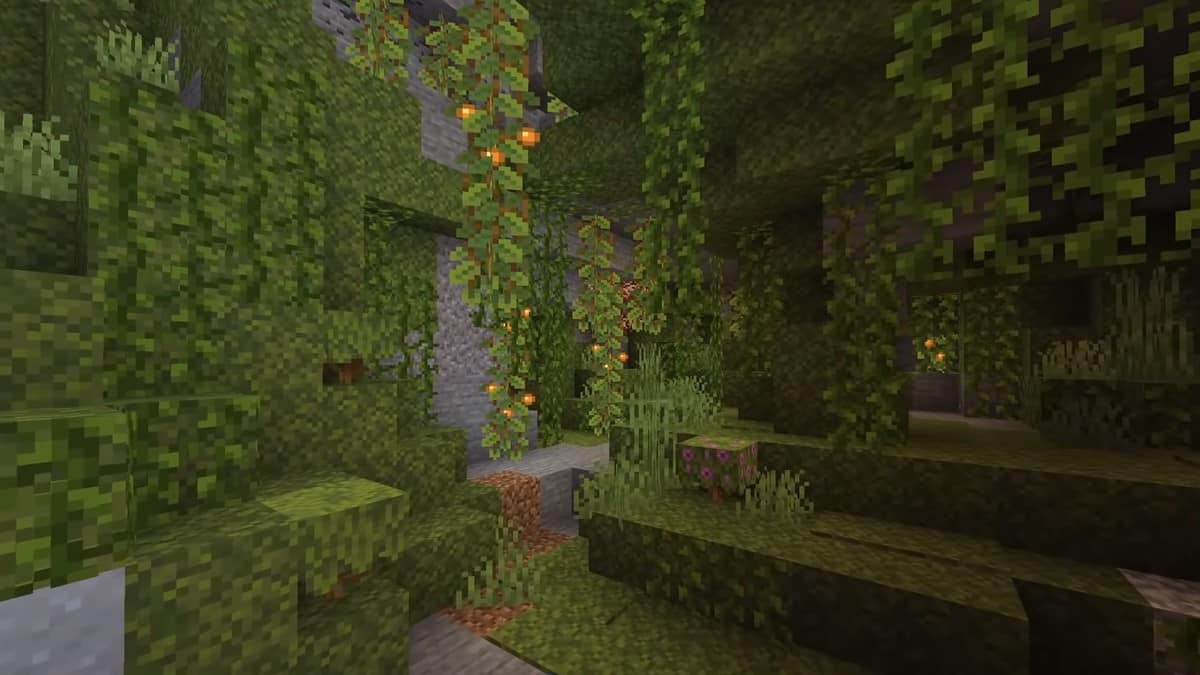 screenshot of the lush caves biome in Minecraft