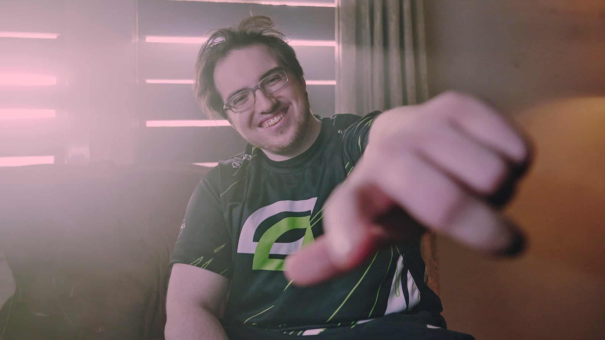 Optic yay points his finger like a gun gangster style at the camera