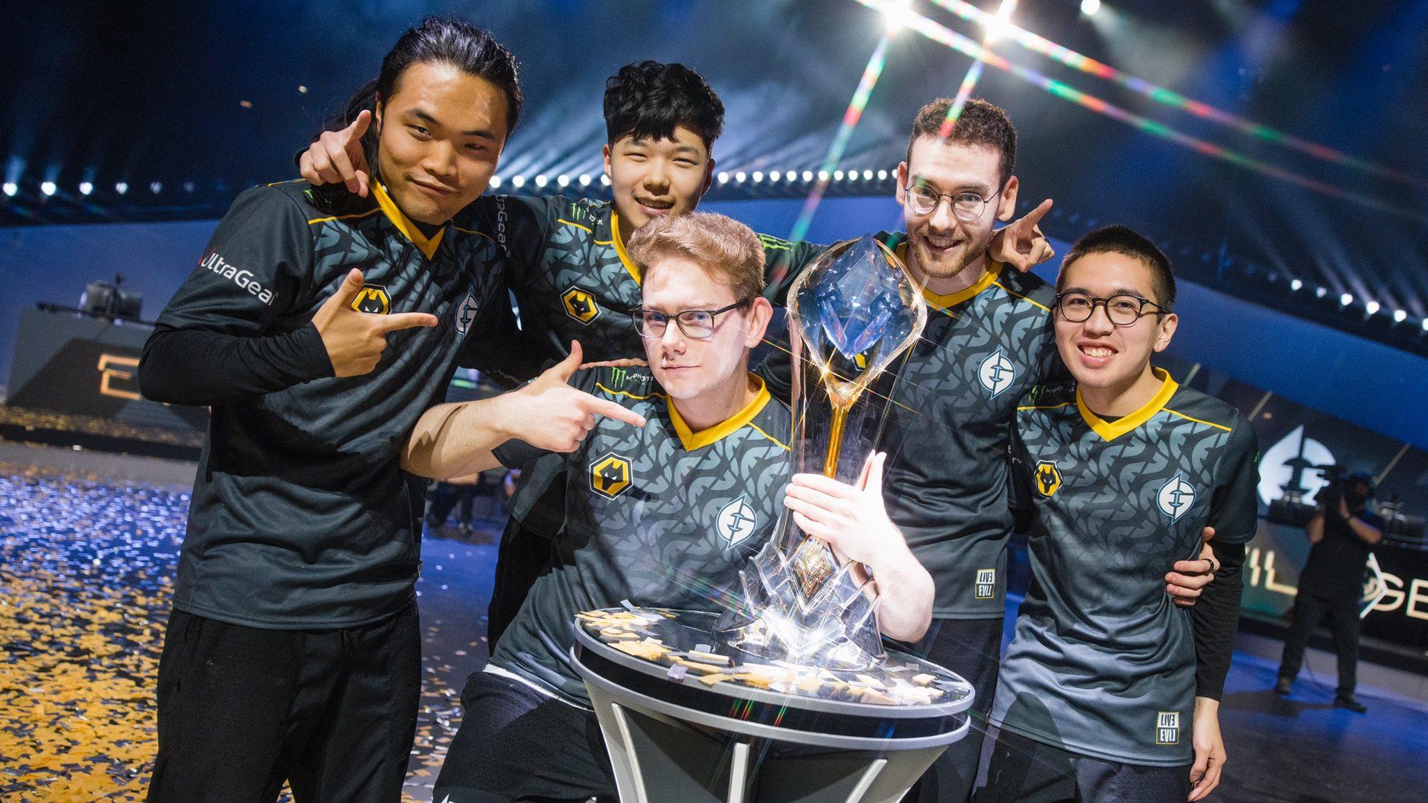 Evil Geniuses LCS team with LCS 2022 Spring Playoffs trophy