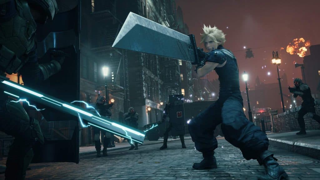 Cloud with sword in FF7 Remake