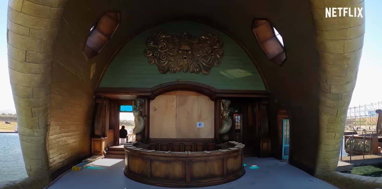 A bar inside a boat's fish mouth in Netflix's one piece