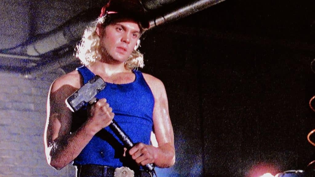 vincent-donofrio-looking-like-thor-in-adventures-in-babysitting