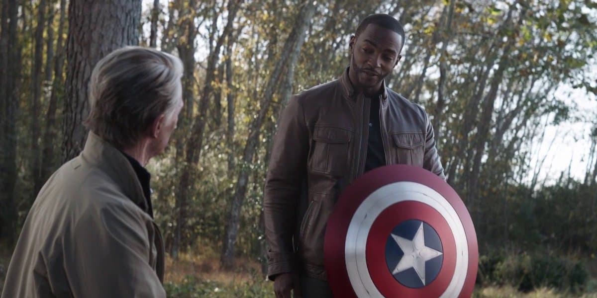 Anthony Mackie and Chris Evans in Avengers: Endgame.