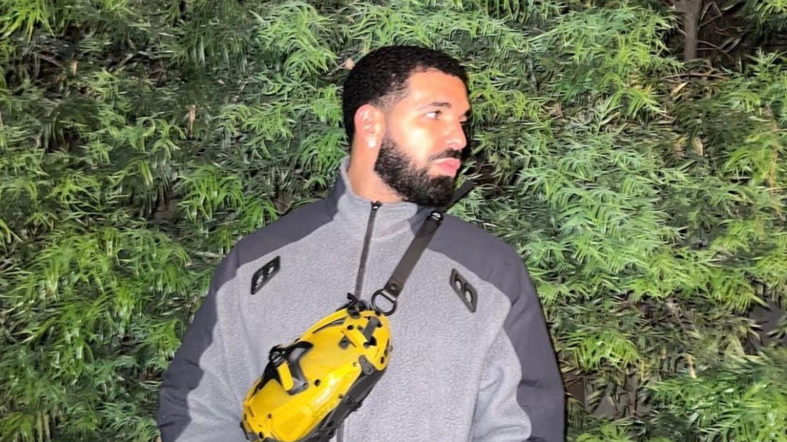 Drake posing for Instagram photo