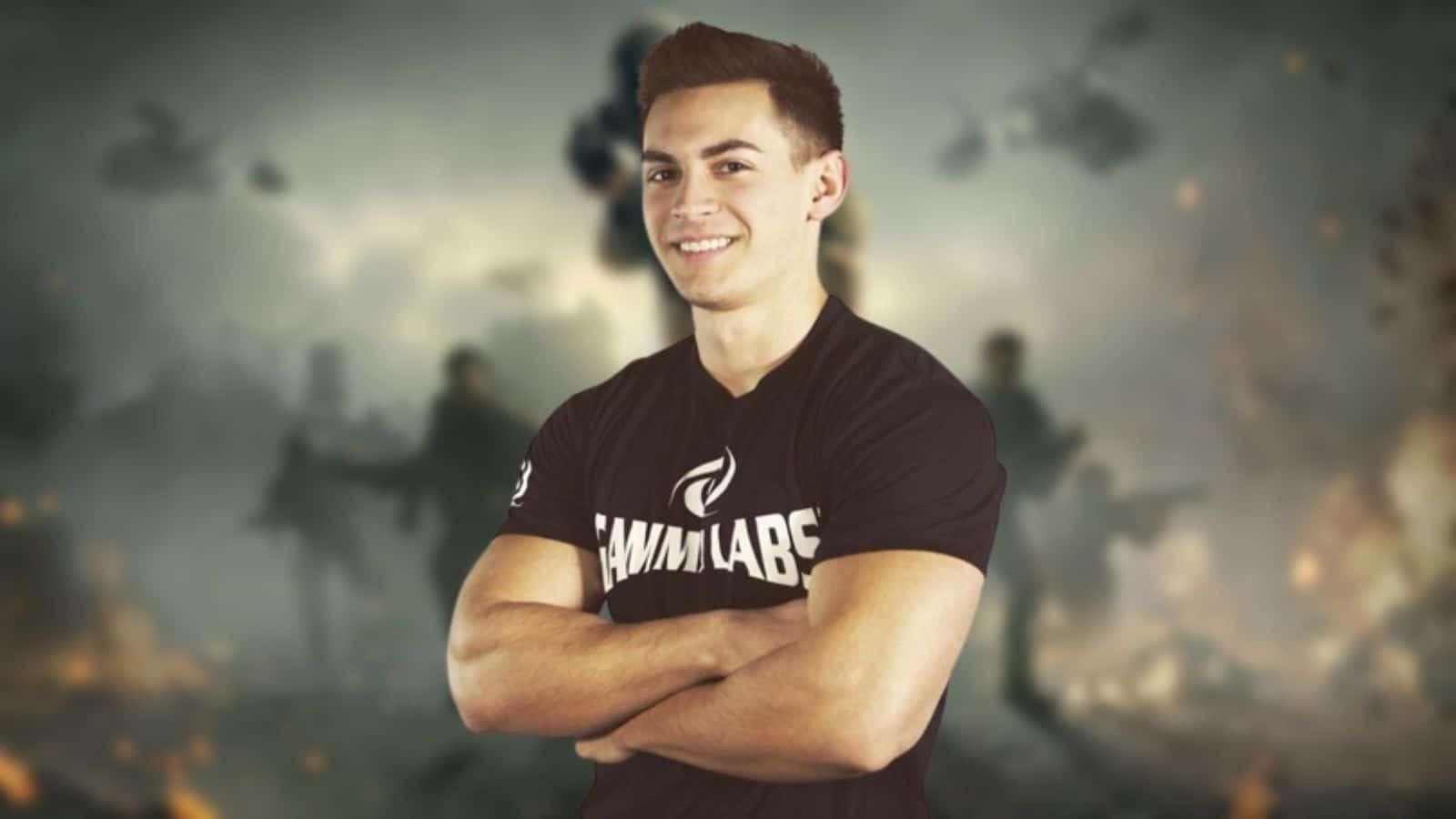 Censor in front of a Call of Dury background