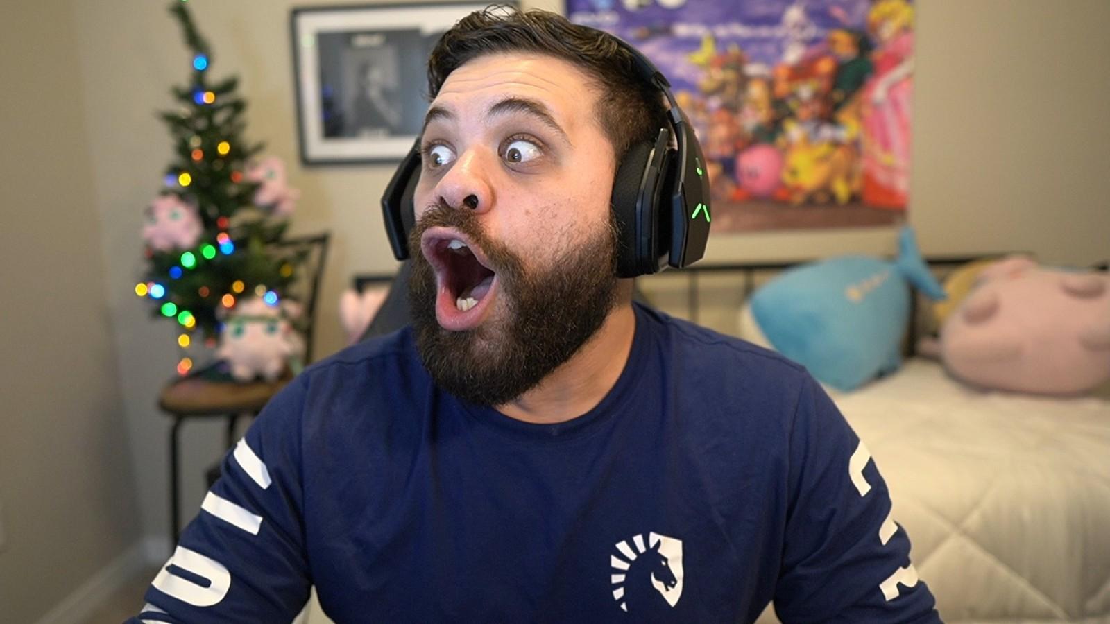 Hungrybox making the POGCHAMP face.